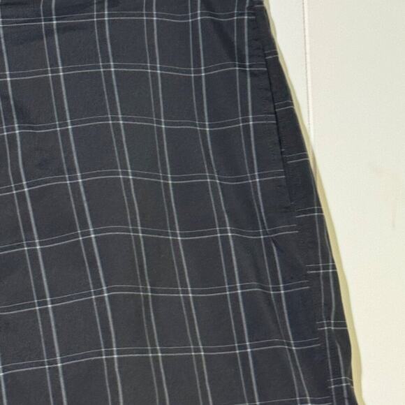 Champion Men’s Plaid Golf Shorts Black Gray Flat Front Chino Preppy Size 34 - Picture 4 of 8